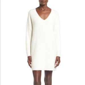 GLAMOROUS V-Neck Sweater Mini Dress in Cream